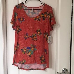 Lularoe large classic tee